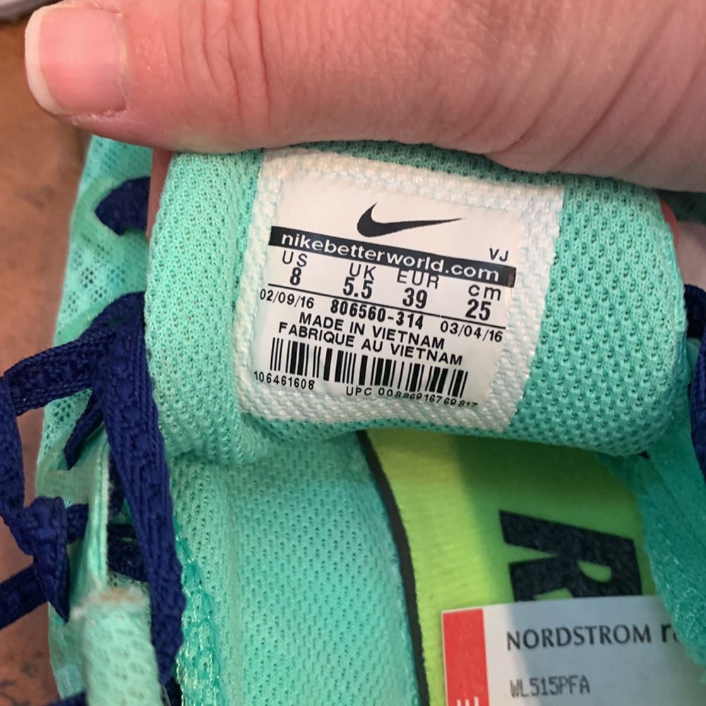 NWOT Nike Racing Distance Tennis Shoes - Picture 4 of 5